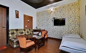 Collection O 3999 Hotel Aroma Classic Jaipur India