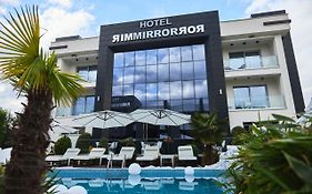 Hotel Mirror 4*