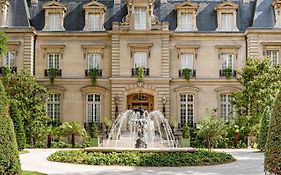 Saint James Paris Hotel 5* France