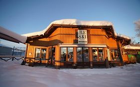 Le Ski Lodge & Steakhouse