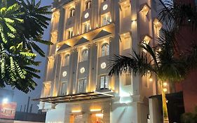 Hotel Sarvin Lucknow