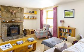Milne'S Brae, Cosy, Comfortable And Centrally Located In Beautiful Braemar