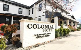 The Colonial Grand Bend