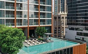 Oakwood Suites Bangkok 5*