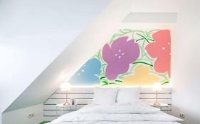 Flowers Hotels  3*