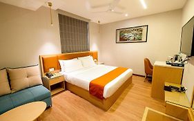 Hotel Bastion Bhopal 3*