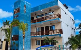 Apartamentos Del Mar El Cuyo   México