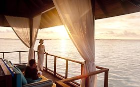 Sun Siyam Iru Fushi - 50 Percent Off On Seaplane Transfer For Minimum 4 Night Stay Till 30 Sept 2024 Hotel Manadhoo Maldives