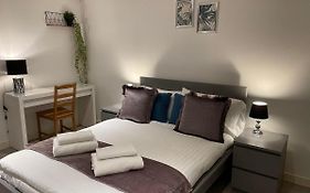 City Airport Serviced Apartment London