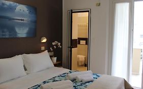 Hotel Adria Mare Beach  3*