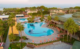 Maritim Pine Beach Resort 5 *