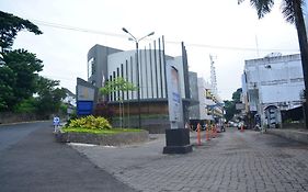 Yunna Hotel Bandar Lampung 3*