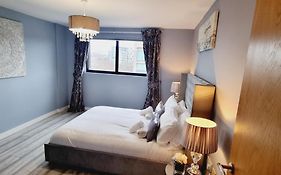 Two Double Bed Suite, Liverpool City Centre