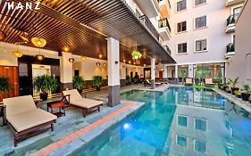 Khách sạn&Spa Eco Lux Riverside