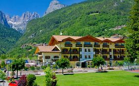 Hotel Alle Dolomiti Molveno 4*