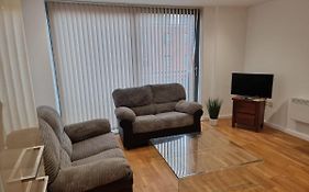 Beautiful 2-Bed Apartment In Manchester Centre