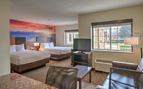 Mainstay Suites in Pigeon Forge Tennessee