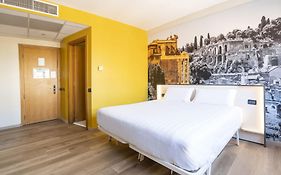 Holiday Inn Express Rome - San Giovanni 3*