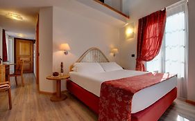 Ih Hotels Courmayeur Mont Blanc 4*