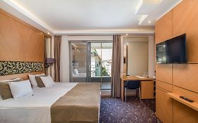 Marmara Hotel 4*