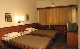 Hotel Skylon Ahmedabad 2*