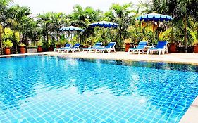 Baan Vanida Garden Resort  3*