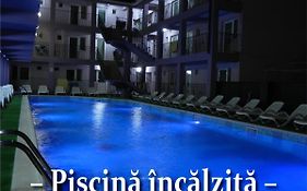 Vila Aproape de Mare - piscină încălzită, vouchere vacanță, 50 m de faleză