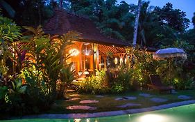 Villa Mahadevi Jungle Retreat Joglo 1