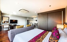 Royal Suite Hotel Bangkok 4*