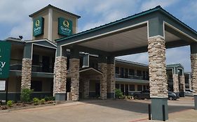 Quality Inn & Suites Garland East Dallas 2*