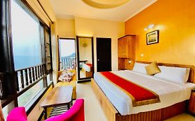 Hotel Aachman Regency Shimla 3* India