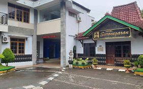 Hotel Suronegaran Purworejo