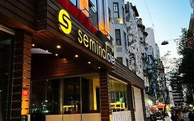 Seminal Hotel  4*