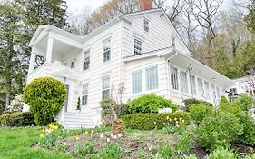 Harbor Rose Bed And Breakfast 3*