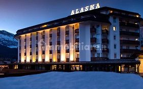 Hotel Alaska Cortina photos Exterior