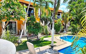 Hotel Acuario Playa Del Carmen  3* México