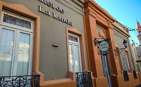 Hotel De La Linda  2*