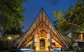 The Village Bumi Kadamaian By Waringin Hospitality  2*