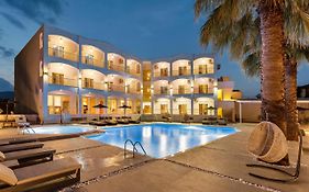 Stavros Beach Hotel  3*