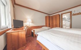 Hotel Antares Zermatt 3*