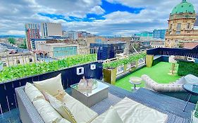 Glasgow Two Bedroom Penthouse Apartment United Kingdom