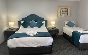 Town And Country Motor Inn Forbes 4*