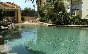 Villa Vaucluse Apartments Cairns