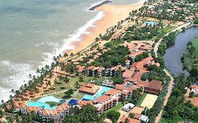Club Hotel Dolphin Negombo