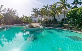 Sun Palm Beach Resort  4*