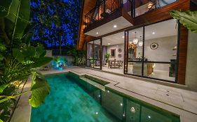 Villa Kirana - Designer 2-Bedroom Villa With Pool In Pererenan