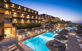 Blue Bay Resort Hotel  4*
