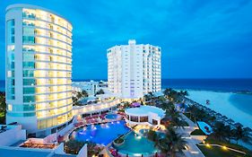 Krystal Grand Punta Cancun Hotel