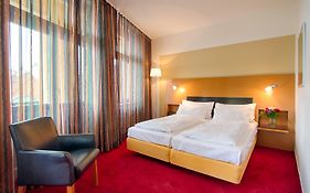Hotel Theatrino Prague 4*
