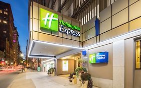 Holiday Inn Express Midtown Philadelphia Pa 3*
